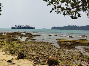 Pesona Pulau Merak Kecil, Destinasi Snorkeling dan Santai Dekat Jakarta