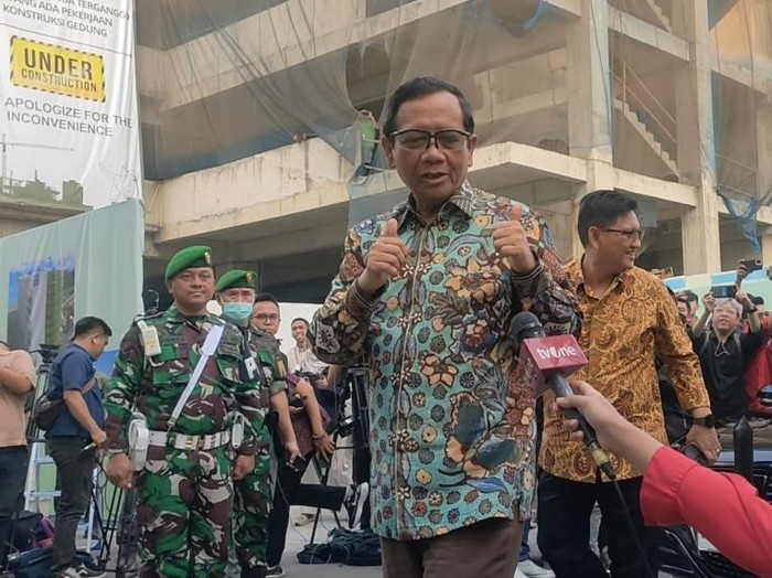 Mahfd Md tiba di RSPAD untuk cek kesehatan