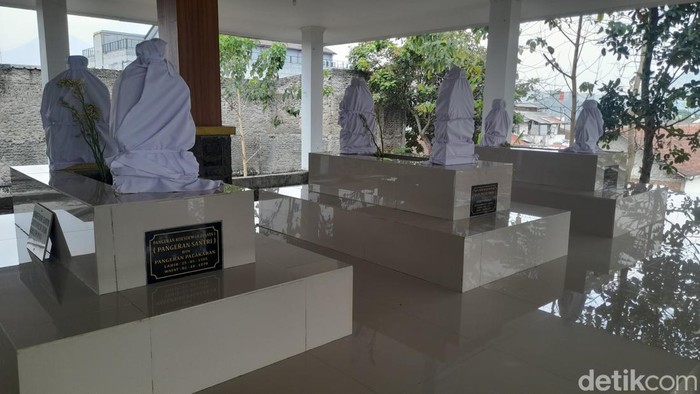 Makam Pangeran Santri di Sumedang.