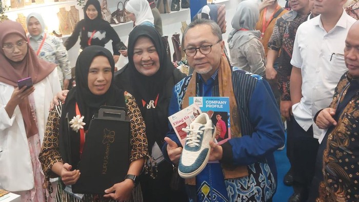 Mendag Zulkifli Hasan hadiri penutupan Trade Expo Indonesia (TEI) 2023, di ICE BSD, Tangerang, Minggu (22/10/2023).