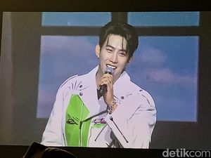 Cerita Taecyeon 2PM soal Nyanyi Lagu Tulus Hati-hati di Jalan