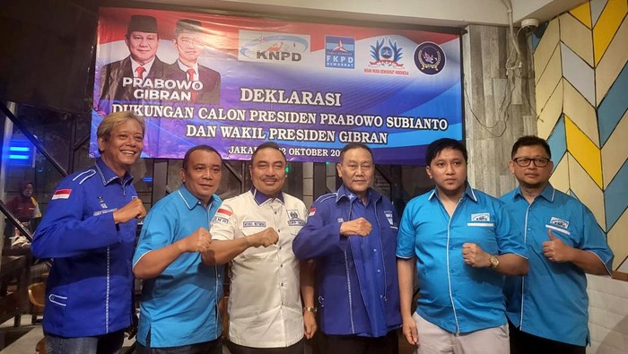 Organisasi Sayap Partai Demokrat Dukung Gibran jadi Cawapres DPP Partai Demokrat bergabung dan mendukung calon Presiden Prabowo Subianto. Organisasi sayap partai Partai Demokrat itu juga mendukung Walikota Solo Gibran Rangkabumi sebagai Calon Wakil Presidennya.