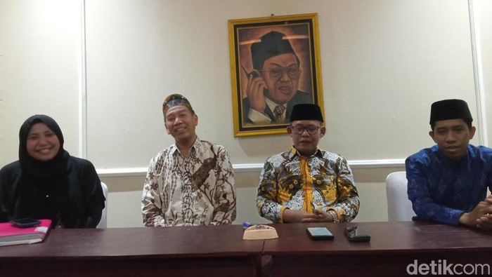 PCNU Cirebon akan menghadirkan pameran artefak peninggalan Nabi Muhammad SAW di Cirebon.