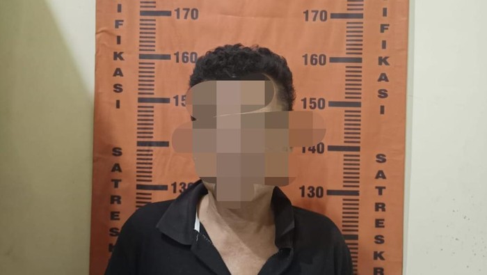 Pelaku pengendar uang palsu di Jember