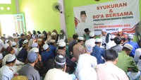 Di hadapan para santrinya, KH Muhammad Maulana Hanafi mengucapkan terimakasih atas putusan MK yang memberikan kesempatan kepada pemimpin muda berusia di bawah 40 tahun yang berpengalaman menjadi kepala daerah sekaligus mendeklarasikan dukungan kepada Gibran Rakabuming Raka maju sebagai cawapres pada 2024.