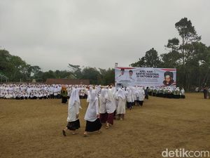 17 Yel-yel Hari Santri Nasional 2024 yang Penuh Semangat dan Mudah Dihafal