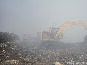 Tanggulangi Kebakaran TPA Mandung, Sejumlah Kolam Dibangun