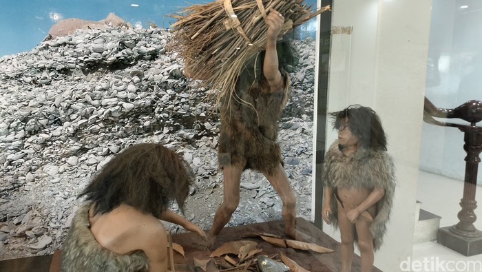 Replika manusia purba di Museum Negeri Sumut. (Felicia Br Sihite/detikSumut)