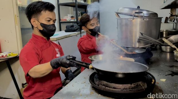 Restoran Iga Bakar Si Cebol di Bandung,