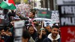 Ribuan Orang Ikuti Aksi Bela Palestina di London