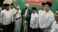 Habib Syech Assegaff bersama Menpan RB dan Gubernur Jatim Khofifah Indar Parawansa mendatangi dan menyampaikan rasa bangga adanya Shopee Barokah yang mendukung santri bisa ekspor hasil UMKM
