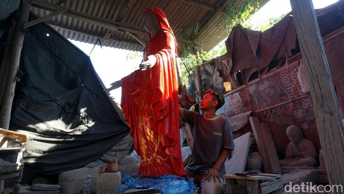 Seniman Batu Mojokerto Masih eksis