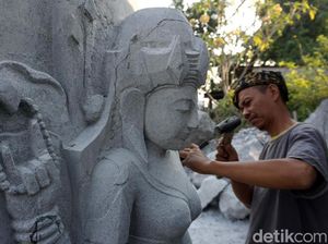Potret Seniman Patung Batu Mojokerto Eksis Hingga Kini