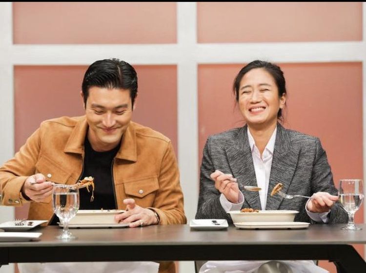 Seru! Momen Siwon Kulineran dan Jadi Juri MasterChef Indonesia