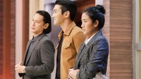 Belum lama ini Siwon jadi juri tamu kompetisi masak MasterChef Indonesia. Ia tampak diapit chef Juna dan chef Renatta yang merupakan juri tetap. Foto: Instagram renattamoeloek