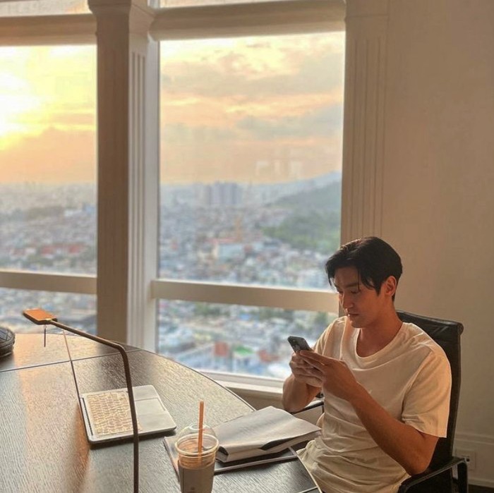 Seru! Momen Siwon Kulineran dan Jadi Juri MasterChef Indonesia
