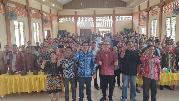 Sihar Sitorus menggelar diskusi publik di Nias