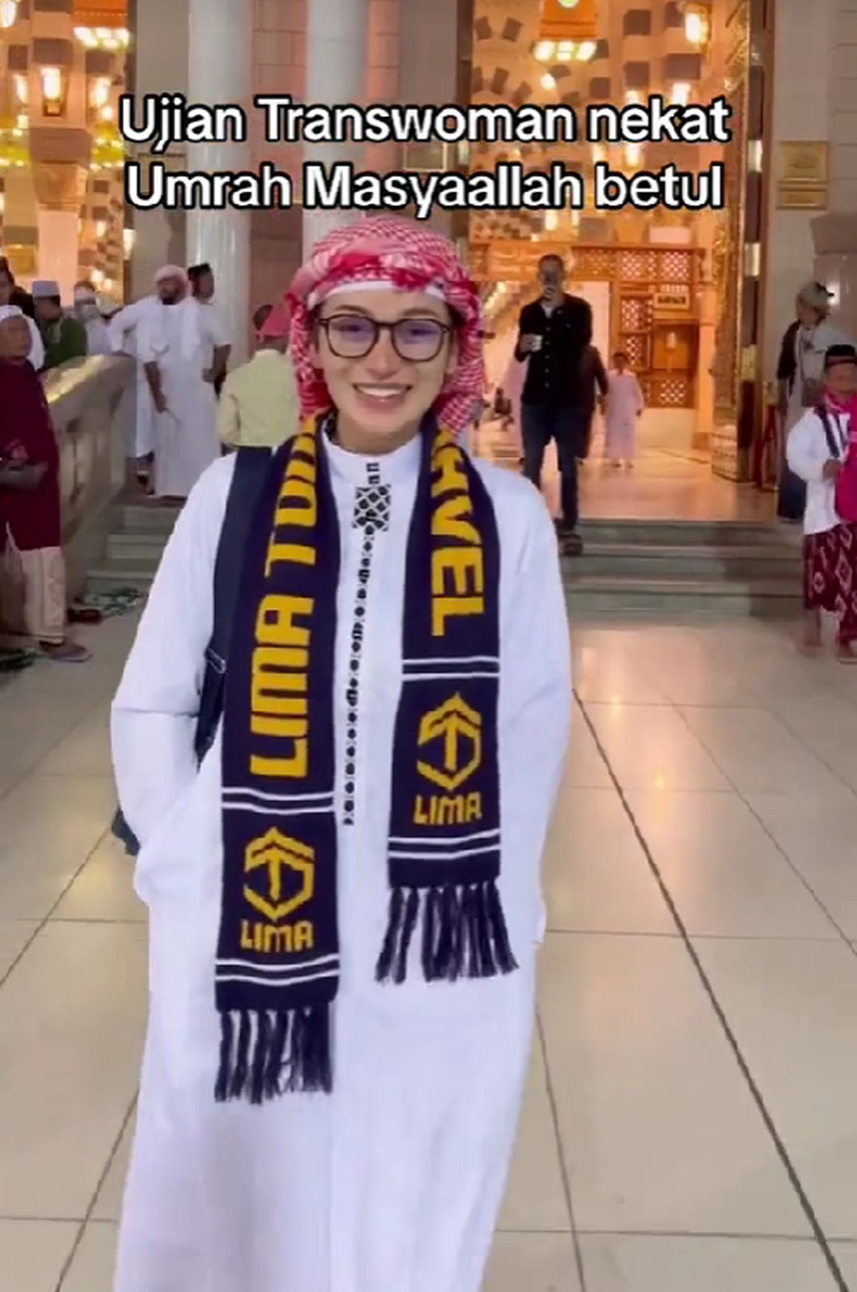 Viral Transgender Indonesia Nekat Umrah, Ditahan Askar, Ini yang Dialaminya