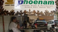 Buka mulai dari pukul 06.00-18.00 WITA, warung ini memang bukan untuk tongkrongan untuk malam hari. 