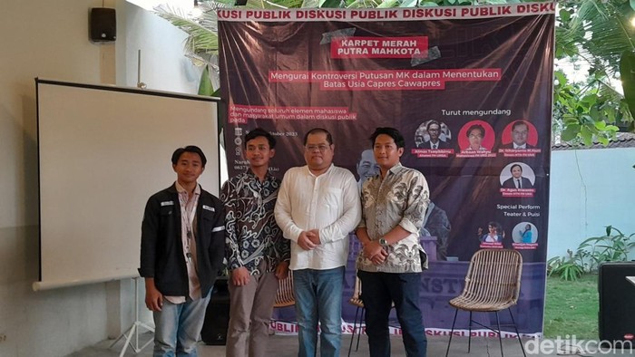 Aliansi BEM FH, FISIP, dan FMIPA gelar diskusi publik polemik gugatan UU Pemilu, Senin (23/10/2023).