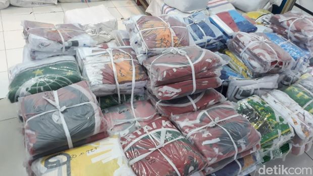 Bisnis Atribut Partai