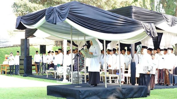 Bupati Ipuk Ajak Santri Jihad Lawan Perundungan di Lingkungan Pendidikan