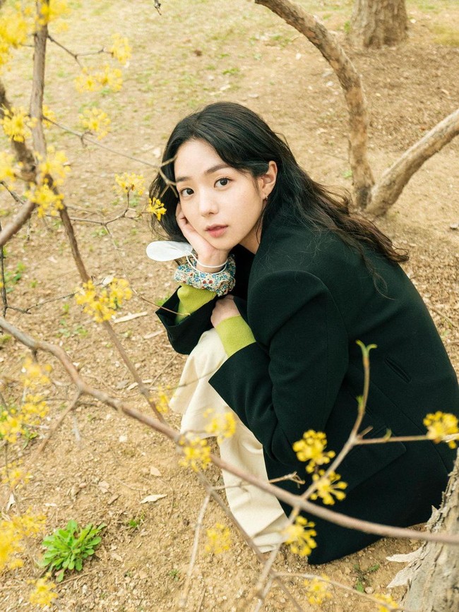 Ini dia aktris Korea paling cantik pilihan penggemar, Chae Soo Bin, dengan 172.469 suara. Ia kerap tampil dalam berbagai judul film dan drama Korea, salah satunya yang terbaru adalah ‘The Fabulous’. Foto: Instagram @soobinms