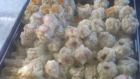Varian dimsum di gerai Dimsum Lucky lebih bervariasi. Mulai dari dimsum cumi, jamur, kepiting, beef, dan udang. Foto: Google Review