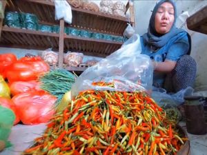 Makin Pedas! Harga Cabai di Lamongan Tembus Rp 60 Ribu Per Kg