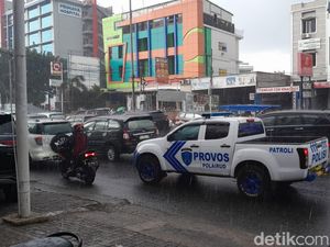 Petanda Baik Hujan Turun di Makassar Usai 2 Bulan Dilanda Kekeringan Parah
