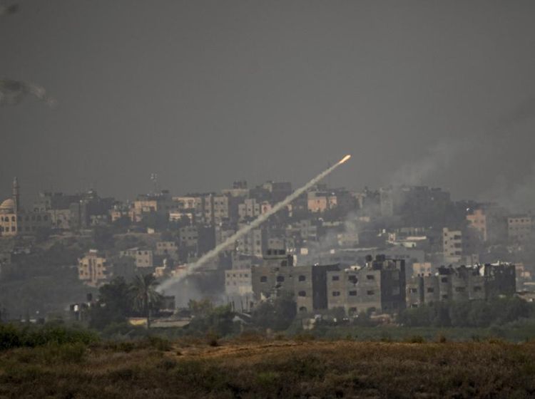 Kelabunya Langit Gaza di Tengah Aksi Saling Serang Israel-Hamas