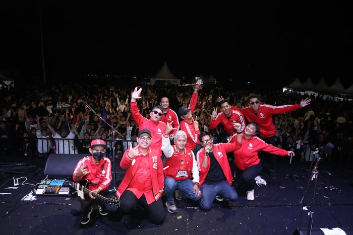 Kuburan Band-Souljah Ramaikan Pesta Rakyat Ganjar di Cianjur