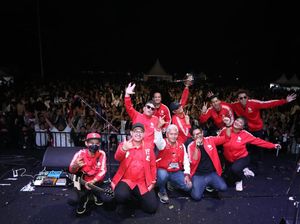 Kuburan Band-Souljah Ramaikan Pesta Rakyat Ganjar di Cianjur