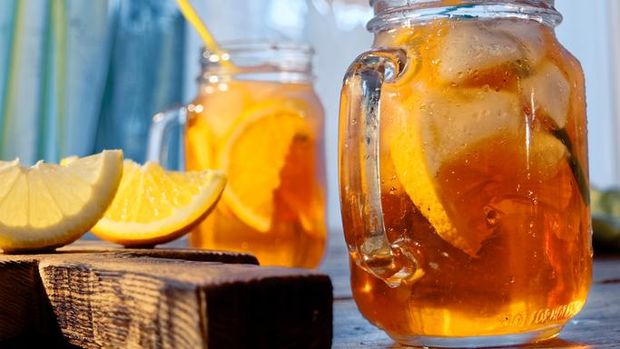 Selain Menyegarkan Teh Lemon Juga Punya 5 Manfaat Sehat Ini