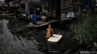 Menurut penelitian NASA penyebab Jakarta akan tenggelam di sebabkan kombinasi banyak faktor, perubahan iklim, jumlah penduduk yang terus bertambah, juga eksploitasi air di Ibu Kota.