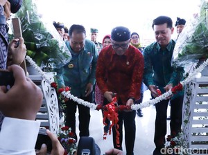 Menpan-RB Resmikan Mal Pelayanan Publik Klungkung, Ada 113 Layanan