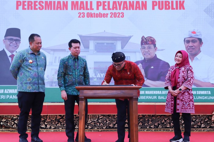 MenPAN-RB Azwar Anas