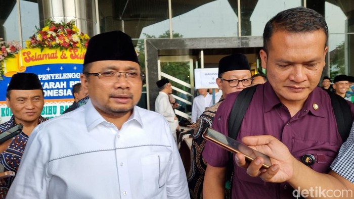 Menteri Agama (Menag) Yaqut Cholil Qoumas saat memberikan keterangan di Sportorium UMY, Kasihan, Bantul, Senin (23/10/2023).