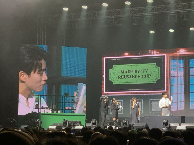 Momen fanmeeting Ok TaecYeon di Jakarta.