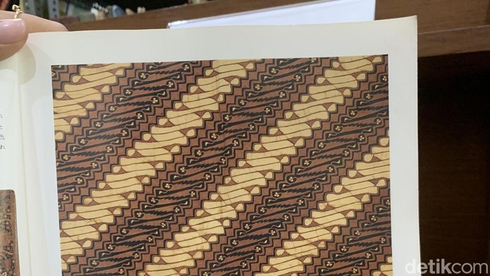Motif Batik Parang.