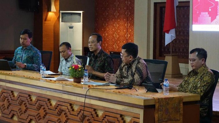 Peruri Dukung Denpasar Jadi Smart City Berbasis Budaya Peruri dilibatkan dalam gelaran Focus Group Discussion di Denpasar, Bali. Peruri dukung Denpasar mewujudkan konsep Smart City.