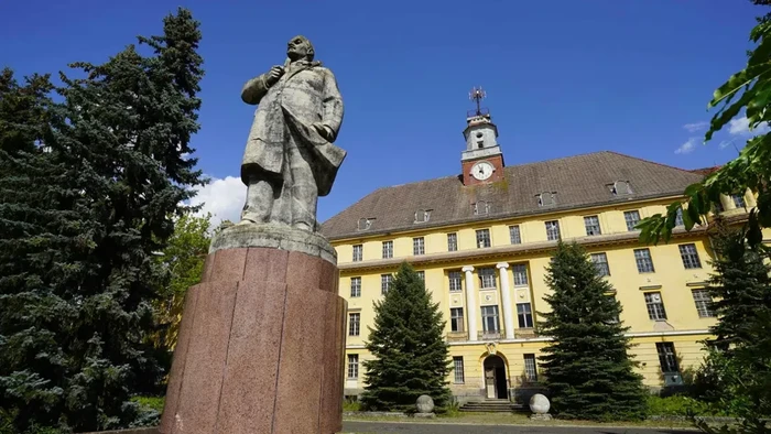 Markas Nazi dan Soviet di Wunsdorf, Jerman.