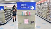 Jaringan apotek ini menutup hamipr 100 toko serentak.