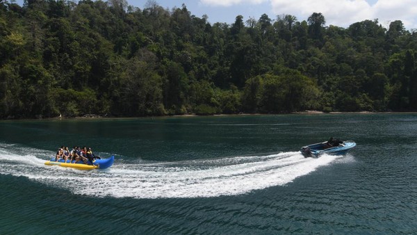 Wisata Andalan Pekerja Tambang Nikel di Morowali