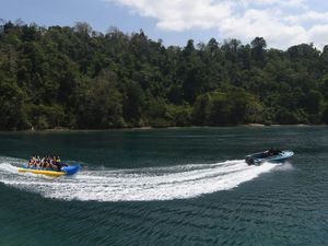 Wisata Andalan Pekerja Tambang Nikel di Morowali