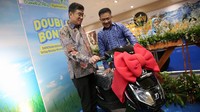 United E-Motor dan Hypermart meluncurkan kolaborasi heboh dalam bentuk 100 unit motor listrik bagi para pelanggan setia Hypermart.  