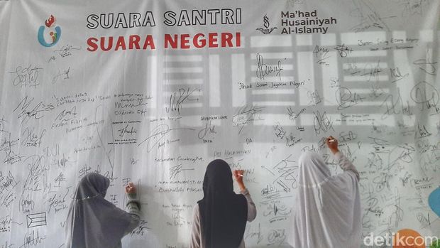 Dukungan santri Bandung untuk warga Palestina