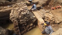 Ekskavasi dilakukan di area seluas 12 meter x 12 meter. 