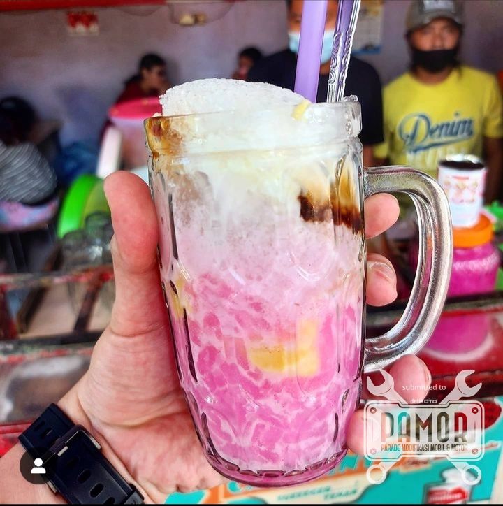Es dawet kudus cak minto.