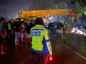 Bus Angkut 45 Karyawan RAPP Masuk Jurang di Pelalawan, 1 Tewas